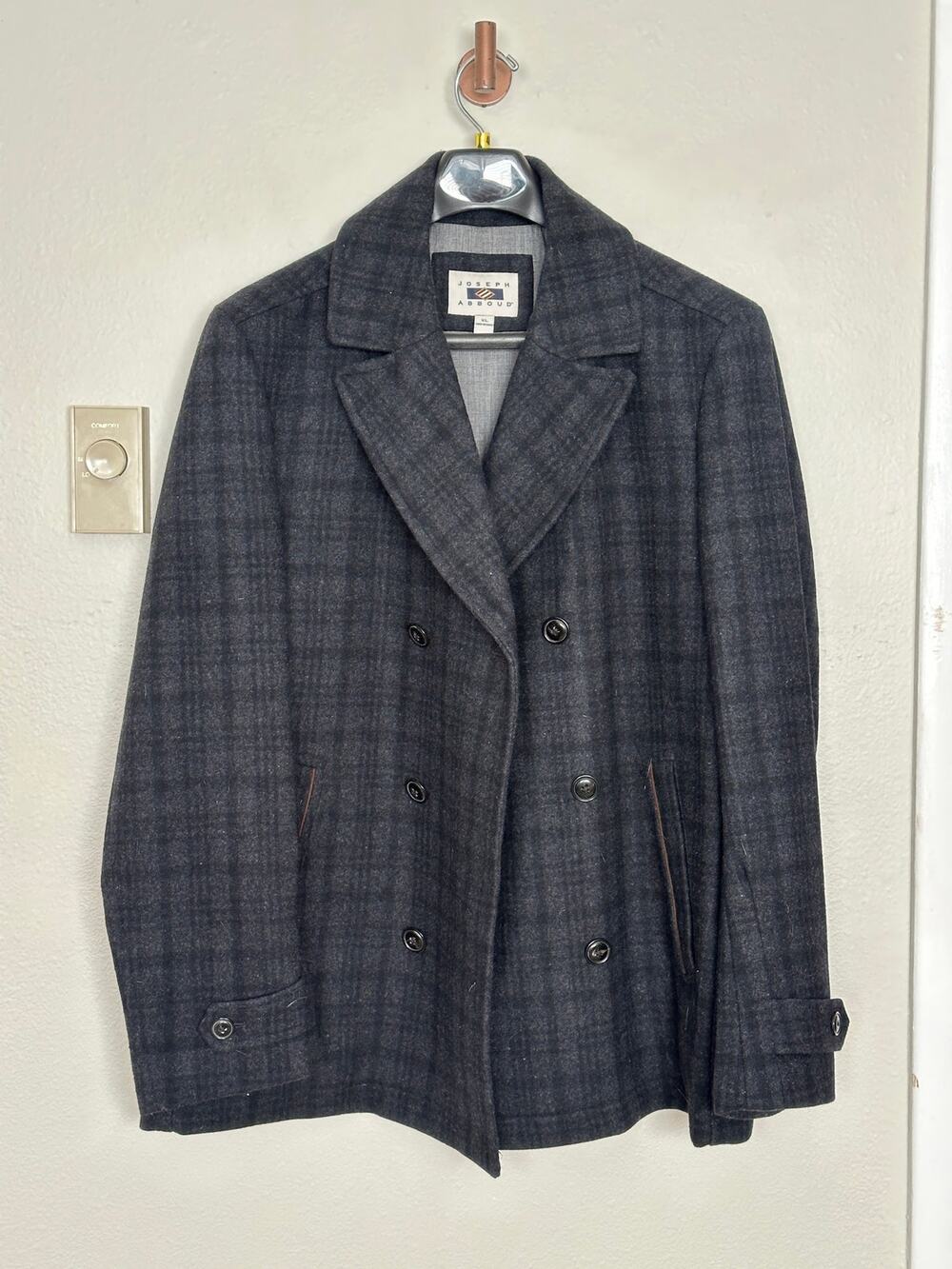 Joseph Abboud Mens XL Grey Black Plaid Check Wool Collared Pea Coat